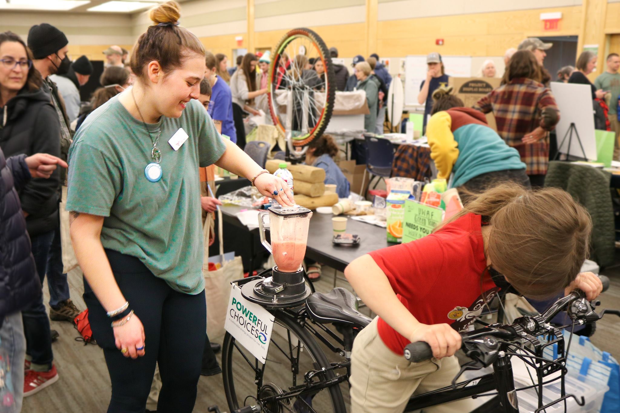Earth Fest - Smoothie bike